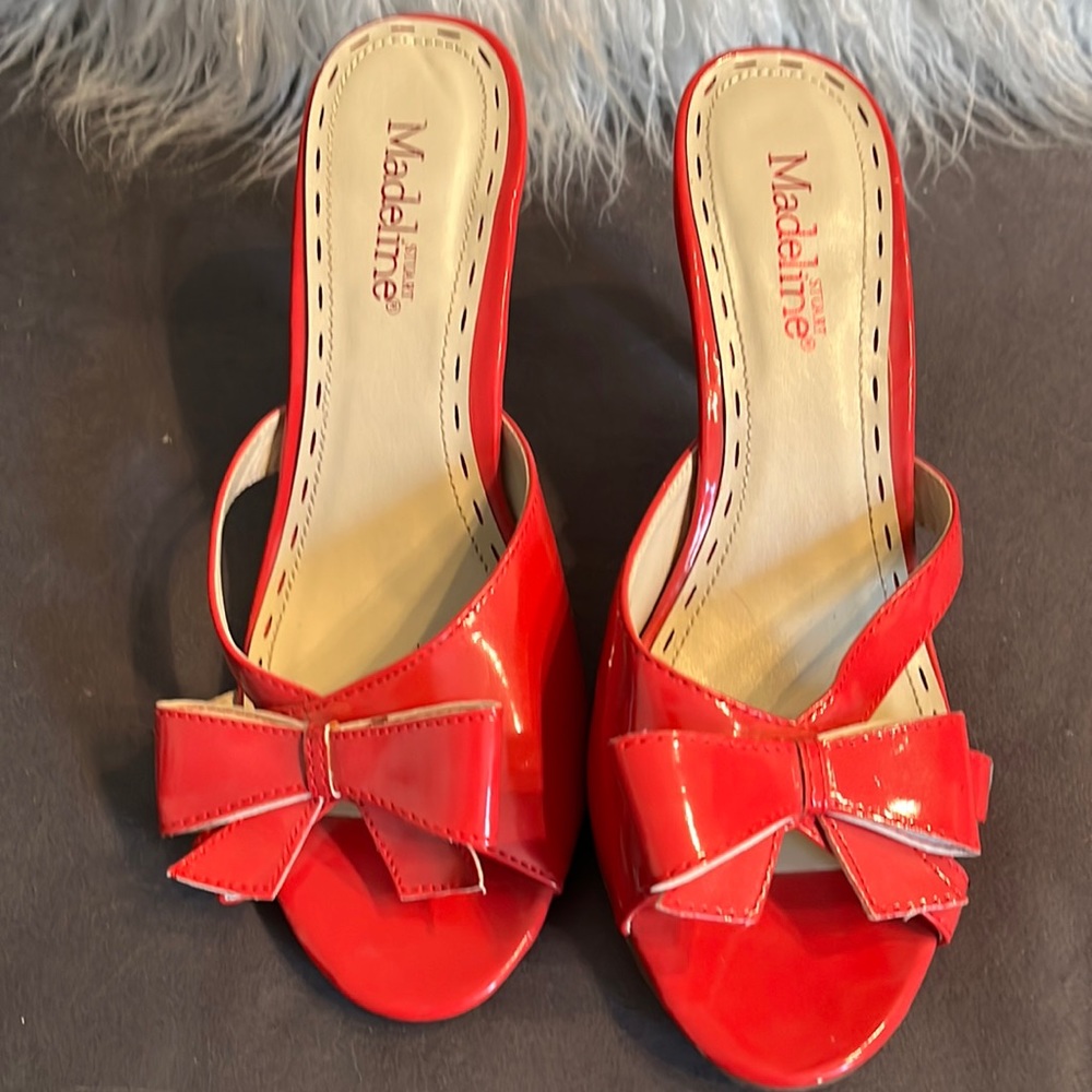 ❤️‍🔥BOGO free (equal or lesser value). Shoes